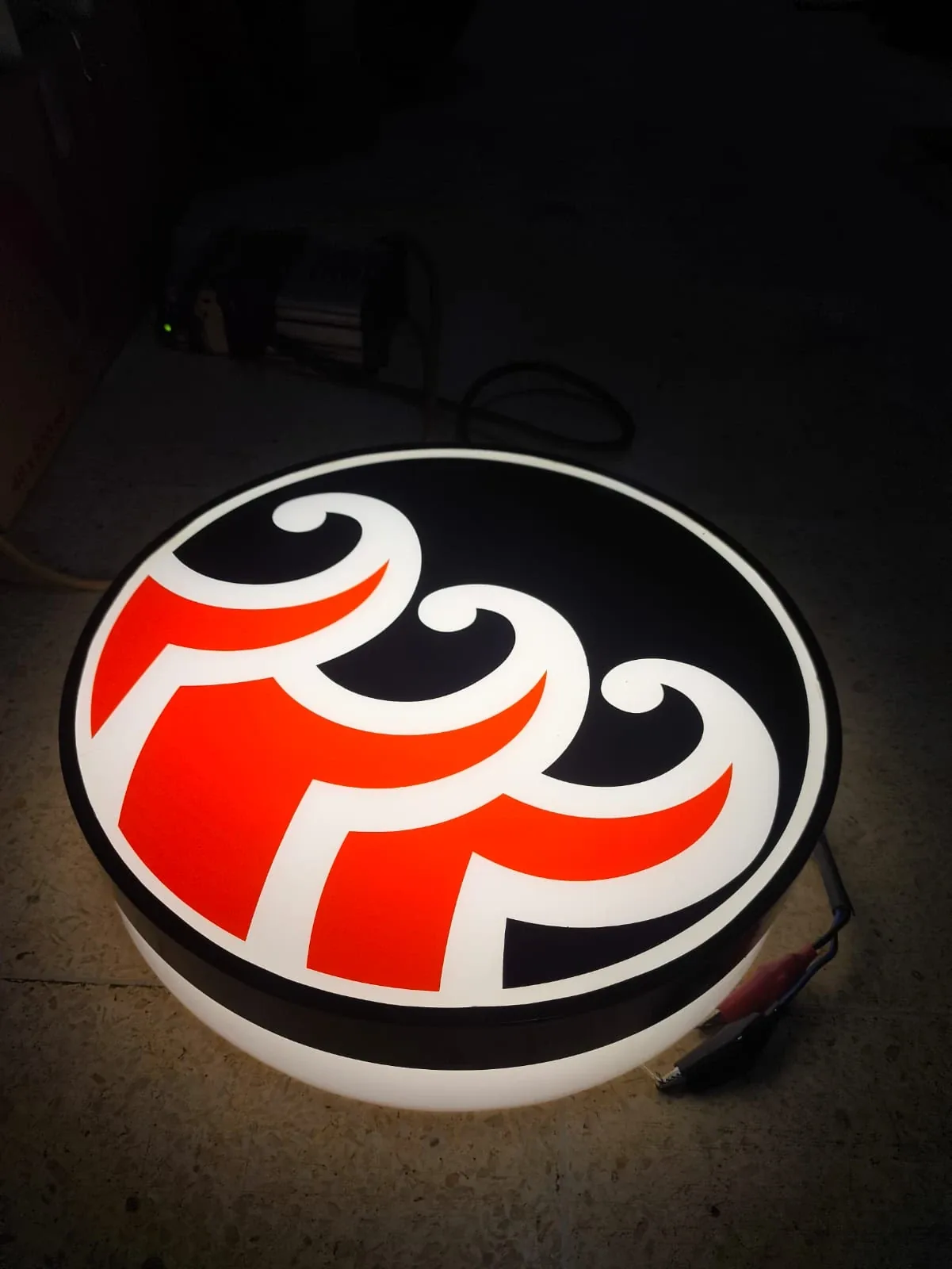 Neon Box Bulat